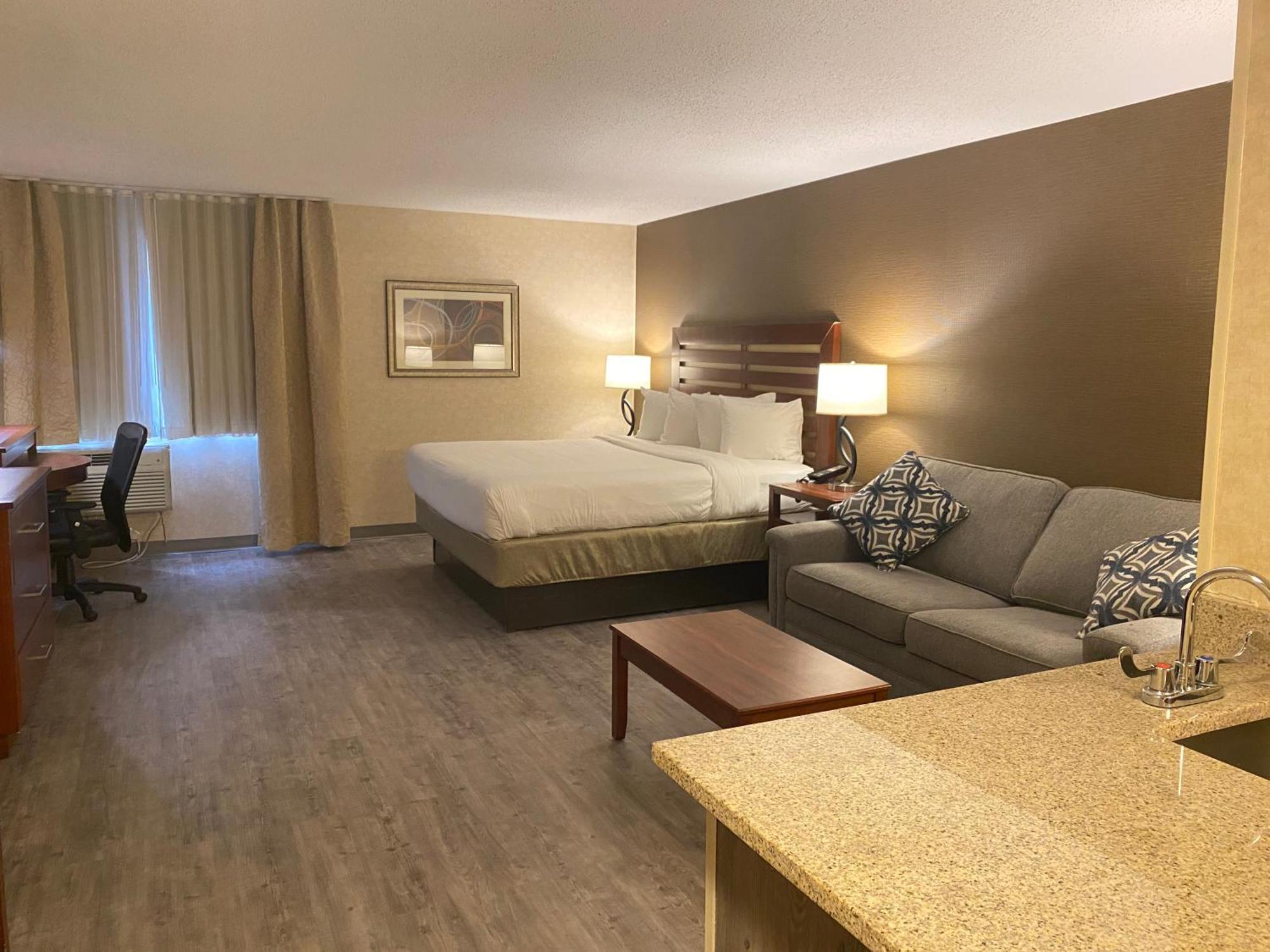 Wyndham Garden Grand Rapids Airport Hotel Cascade Exterior foto