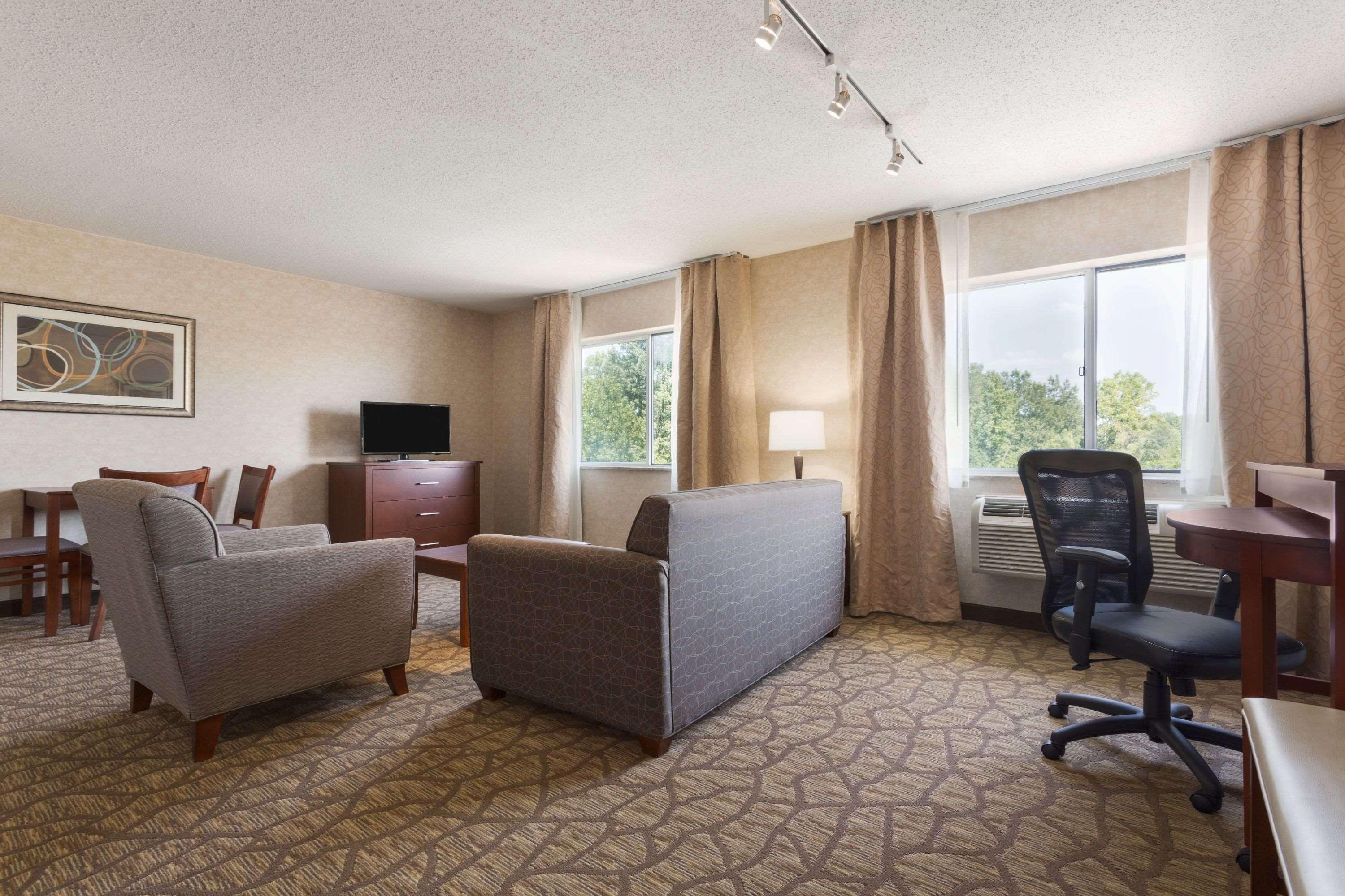 Wyndham Garden Grand Rapids Airport Hotel Cascade Exterior foto