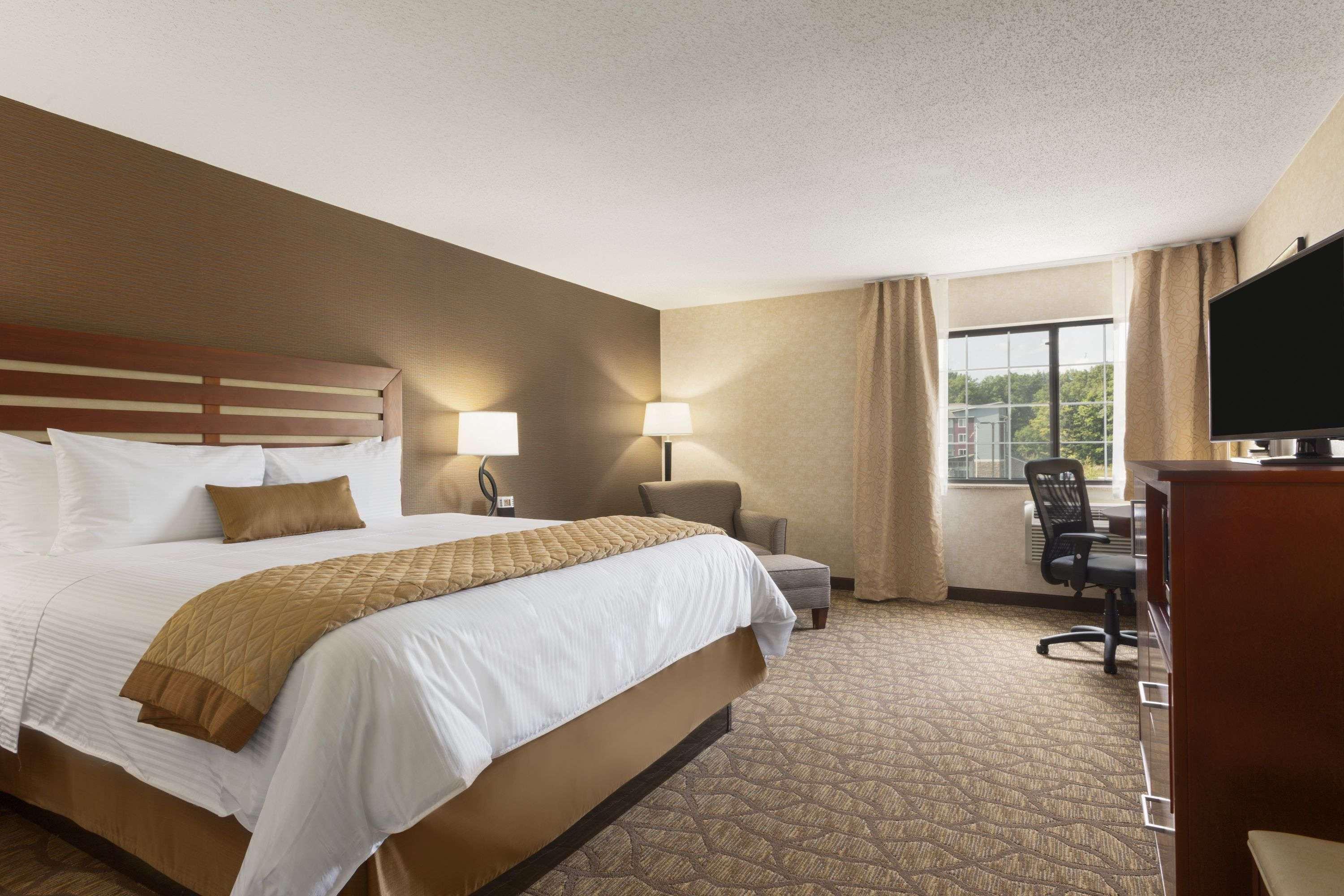 Wyndham Garden Grand Rapids Airport Hotel Cascade Exterior foto