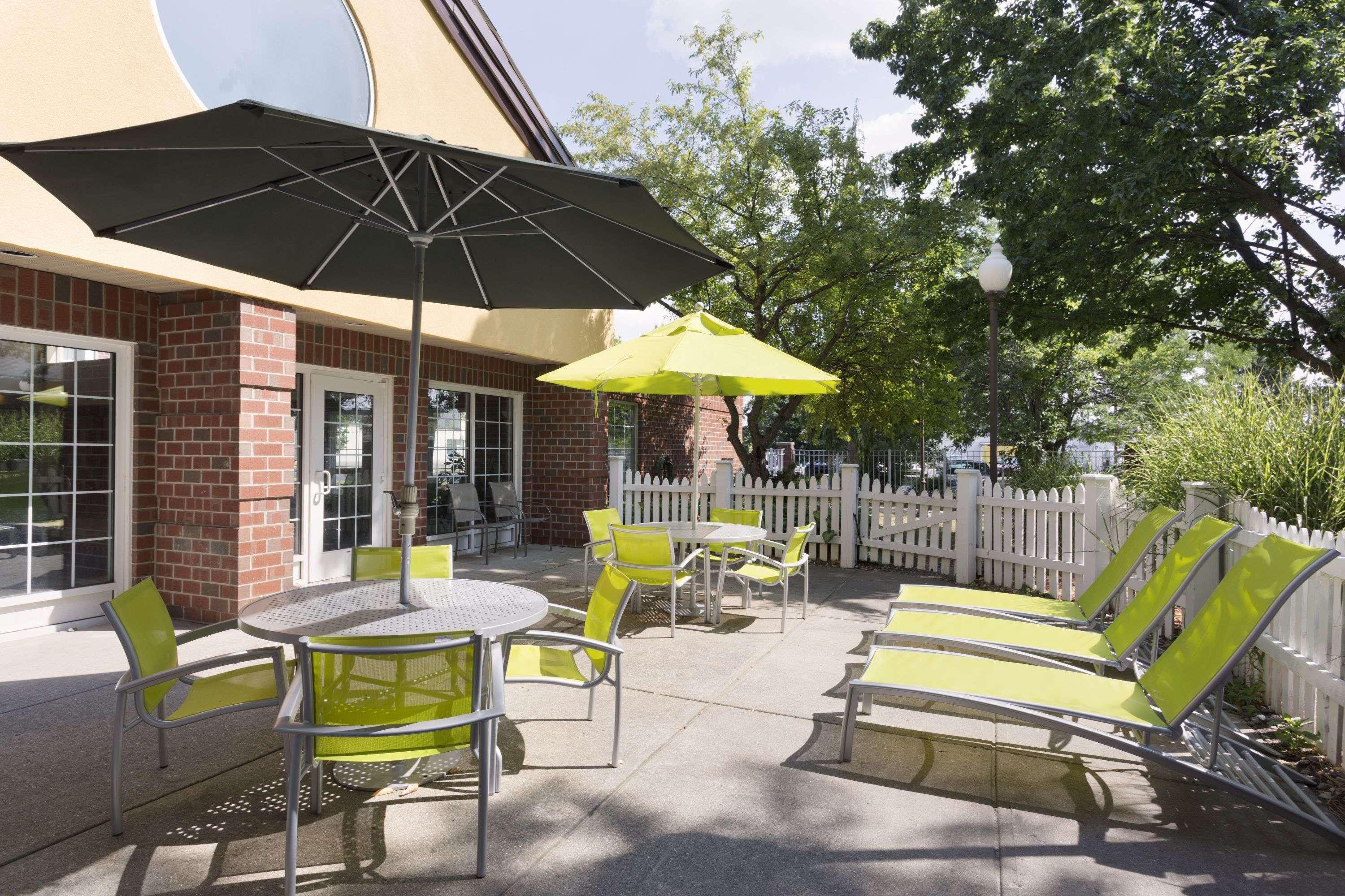 Wyndham Garden Grand Rapids Airport Hotel Cascade Exterior foto